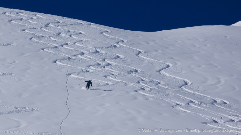 Abfahrt von der Vorderen Karlesspitze durchs Hintere Karle, Tirol, Österreich 20140223_110130_122.jpg