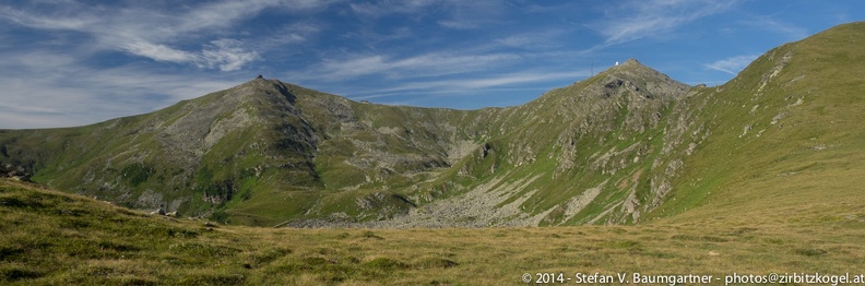 Zirbitzkogel und Scharfes Eck mit Sendemast und Wetterradarstation 20140811_062110.jpg