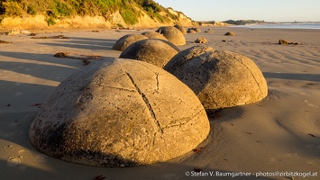 Moeraki Boulders