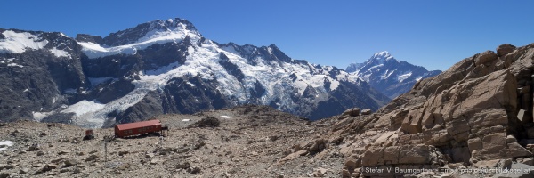 Mueller Hut inmitten der Berge